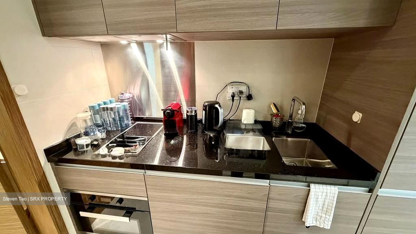 8 Saint Thomas (D9), Condominium #563482811